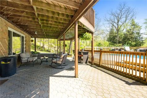 12977 W Pleasant Valley Road Parma OH 44130