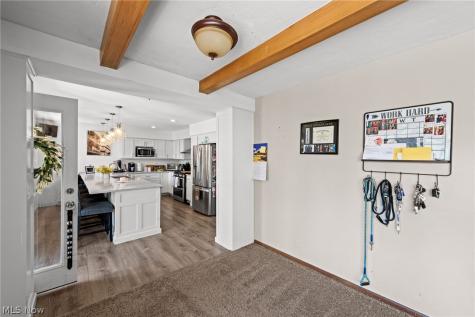 12977 W Pleasant Valley Road Parma OH 44130