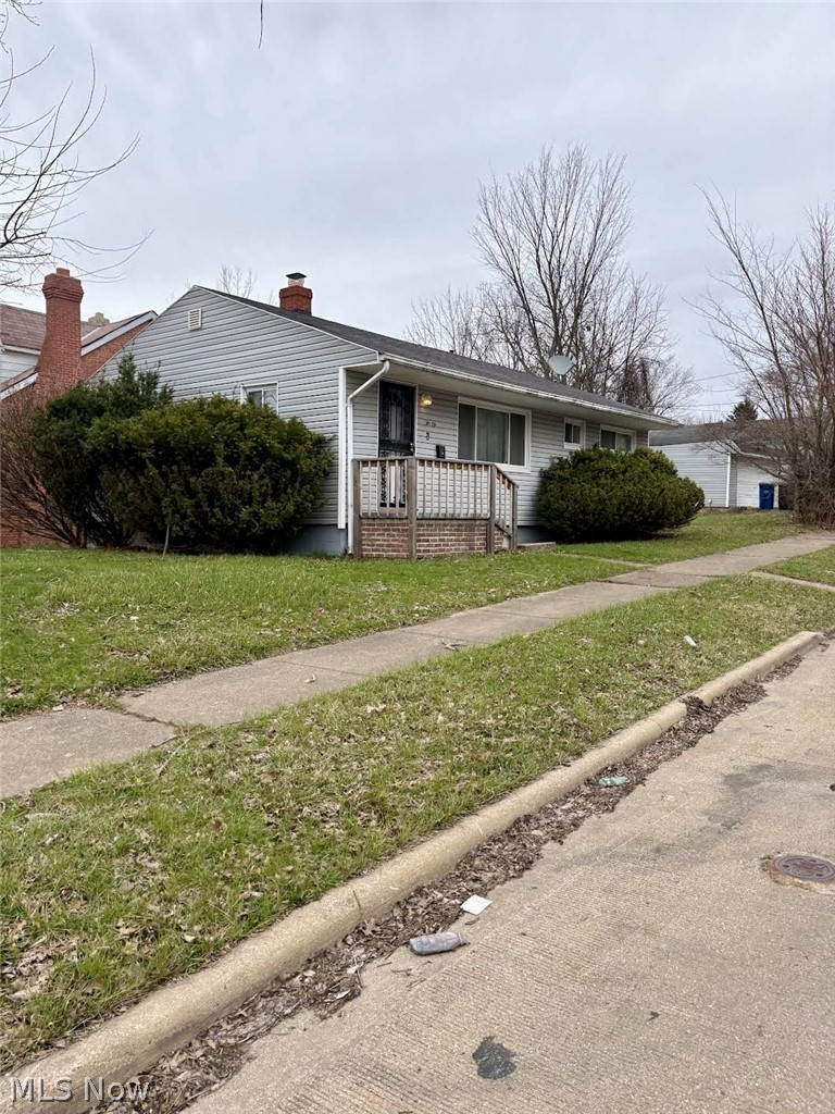 4609 Lee Road Cleveland OH 44128