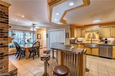 8803 Evergreen Drive Mentor OH 44060