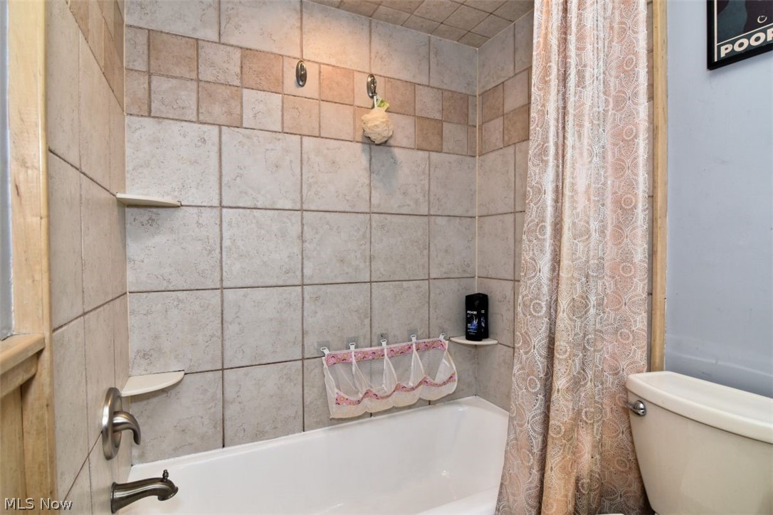8803 Evergreen Drive Mentor OH 44060