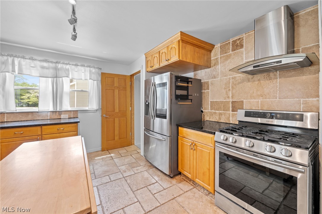 1772 High Street Cuyahoga Falls OH 44221