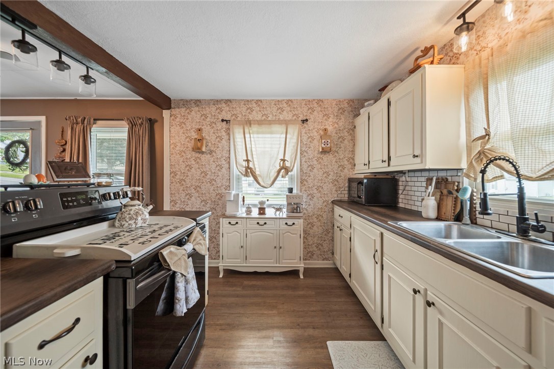 97 E Main Street Zanesville OH 43701