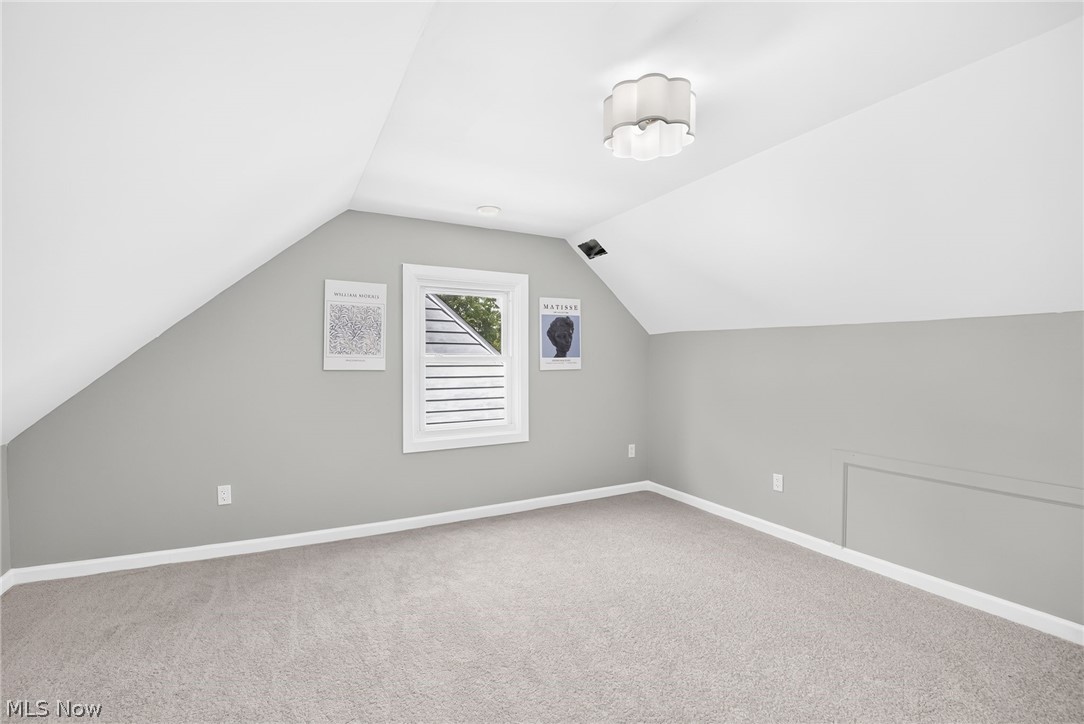 6907 Greenleaf Avenue Cleveland OH 44130