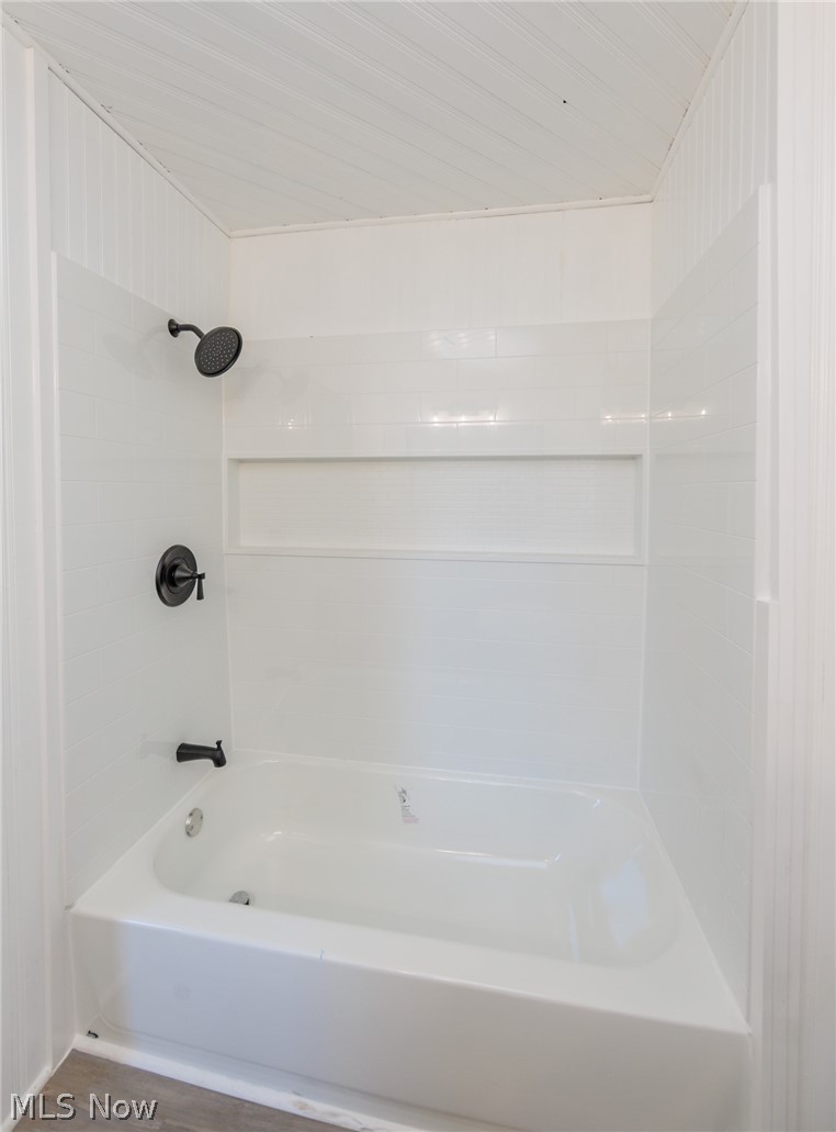 1986 W 93rd Street Cleveland OH 44102