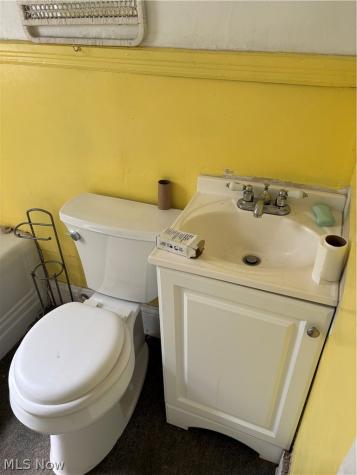 594 E 107th Street Cleveland OH 44108