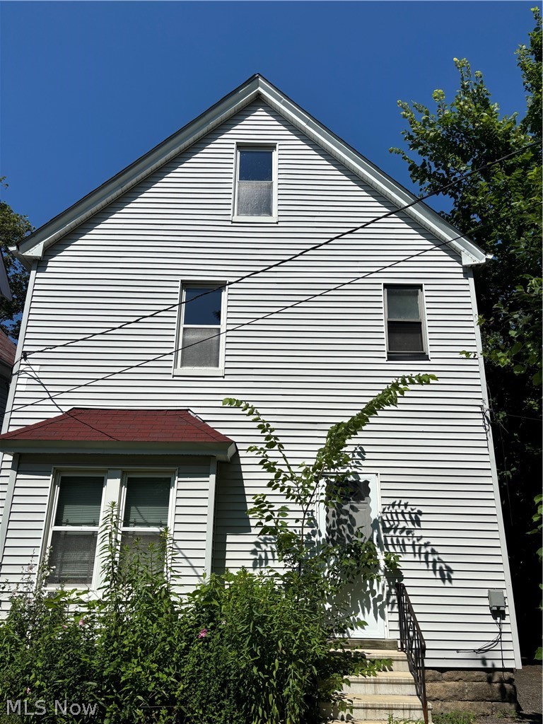 594 E 107th Street Cleveland OH 44108
