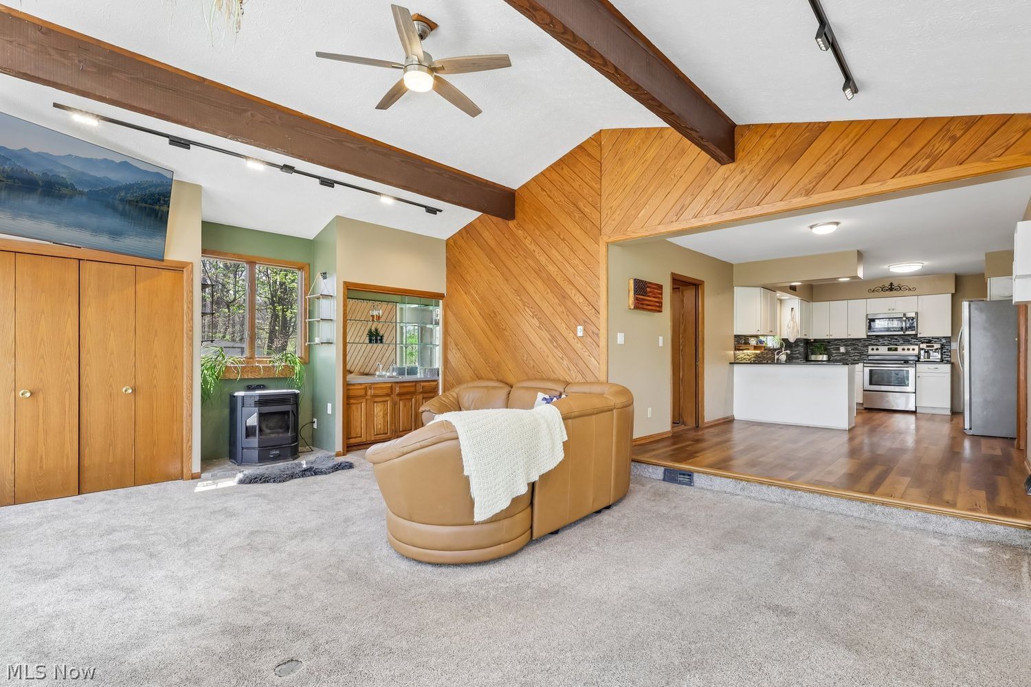405 Nob Hill Drive Akron OH 44303