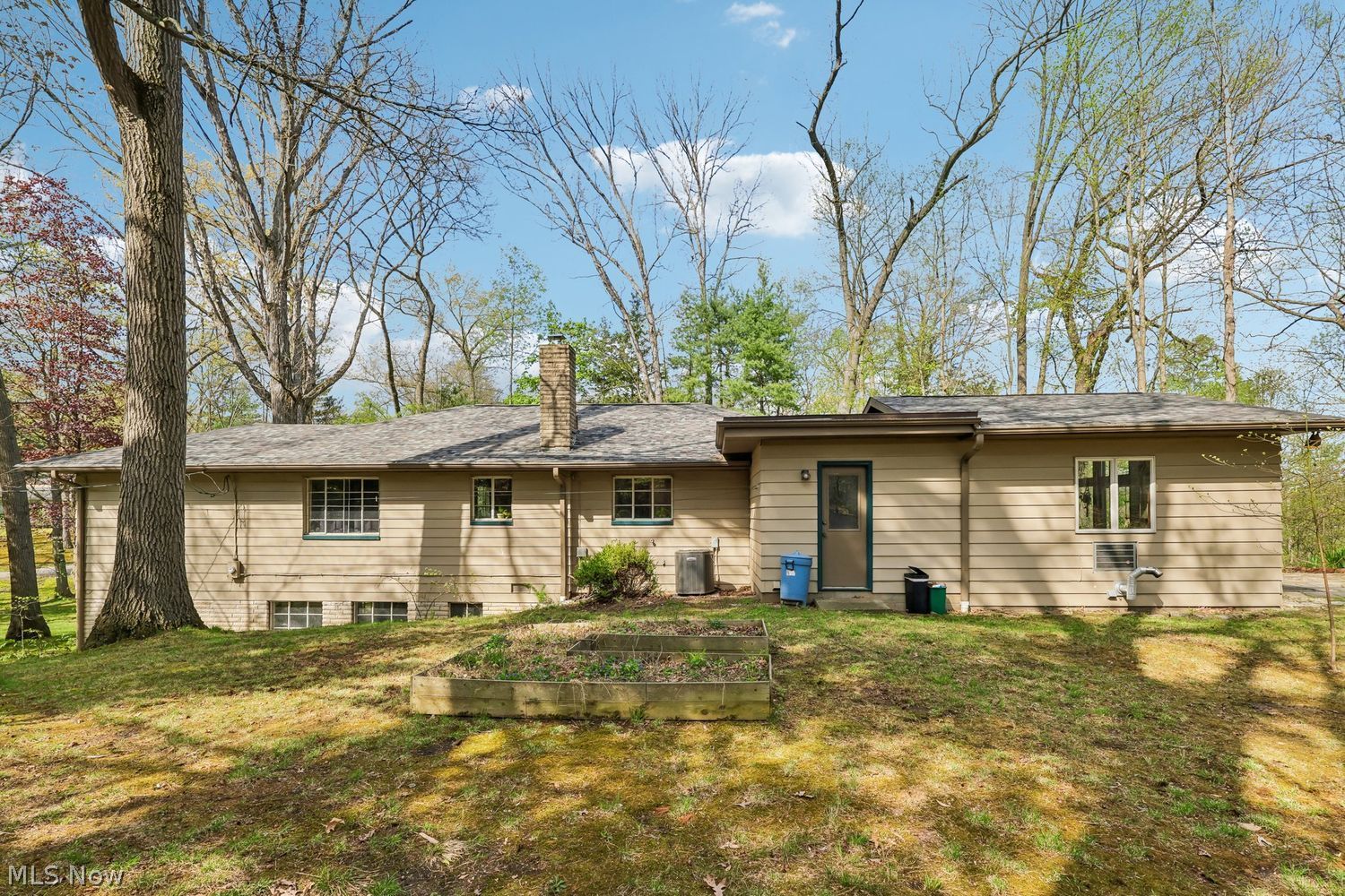 405 Nob Hill Drive Akron OH 44303
