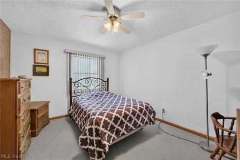 5900 S Mayflower Drive Lorain OH 44053