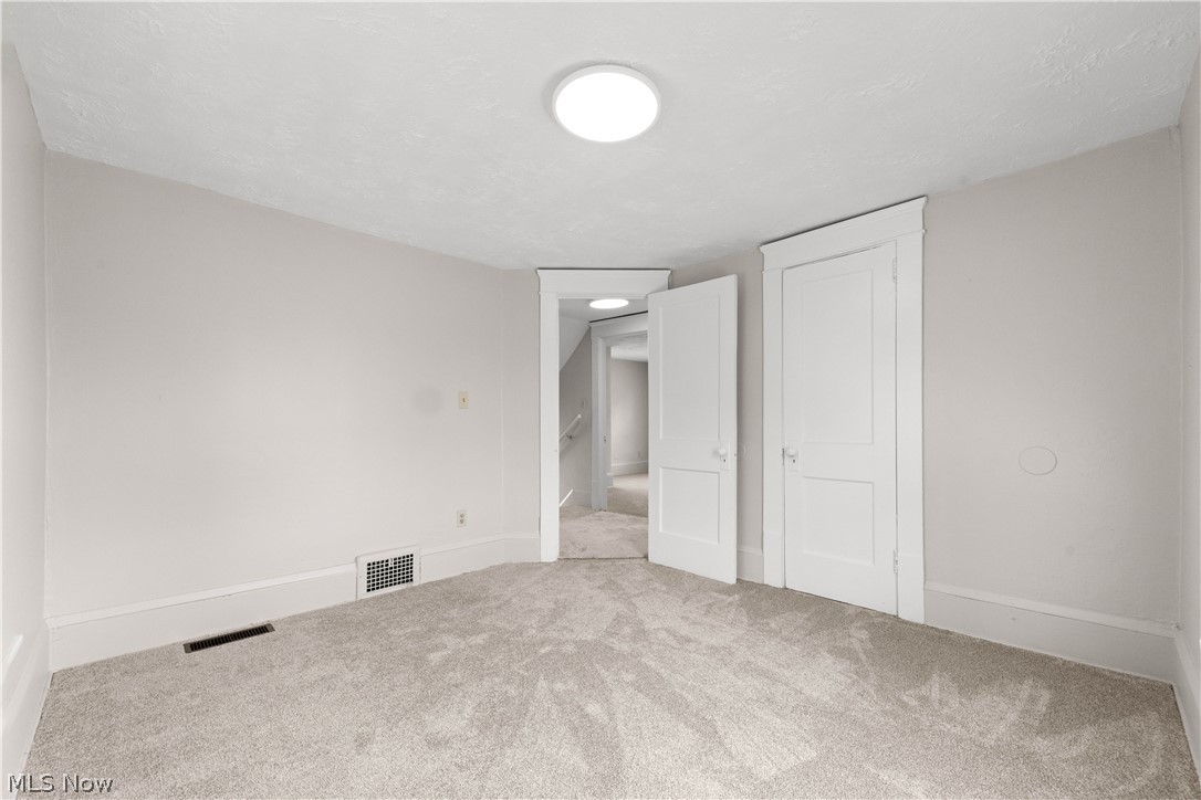 1053 Wyley Avenue Akron OH 44306
