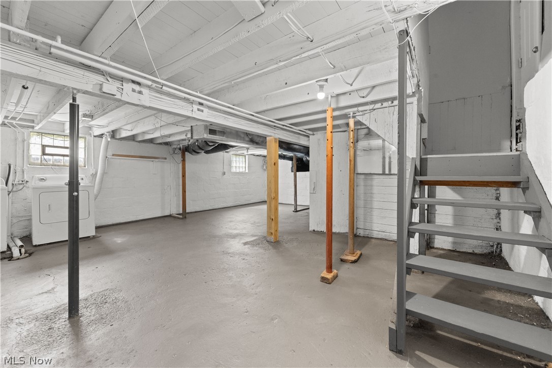 1053 Wyley Avenue Akron OH 44306