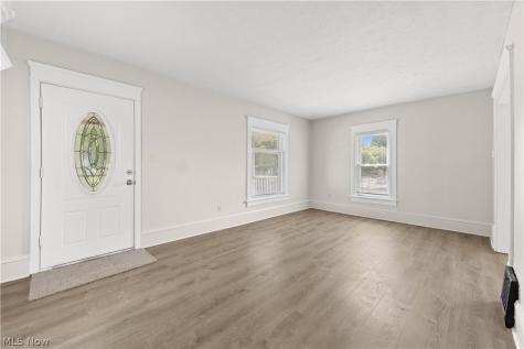 1053 Wyley Avenue Akron OH 44306