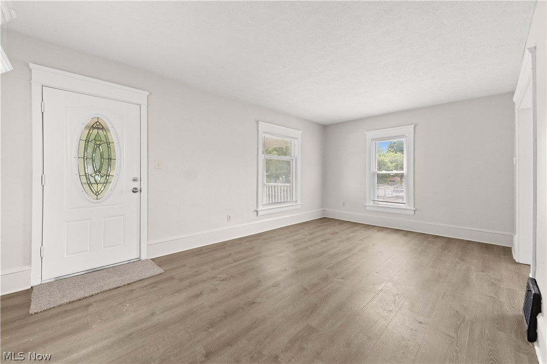 1053 Wyley Avenue Akron OH 44306