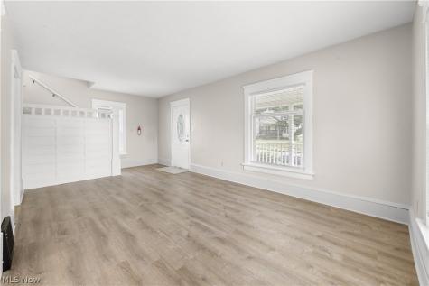 1053 Wyley Avenue Akron OH 44306
