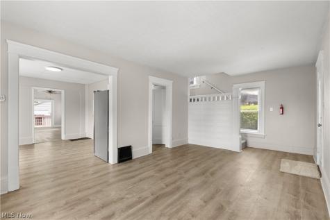 1053 Wyley Avenue Akron OH 44306