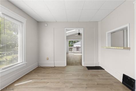 1053 Wyley Avenue Akron OH 44306