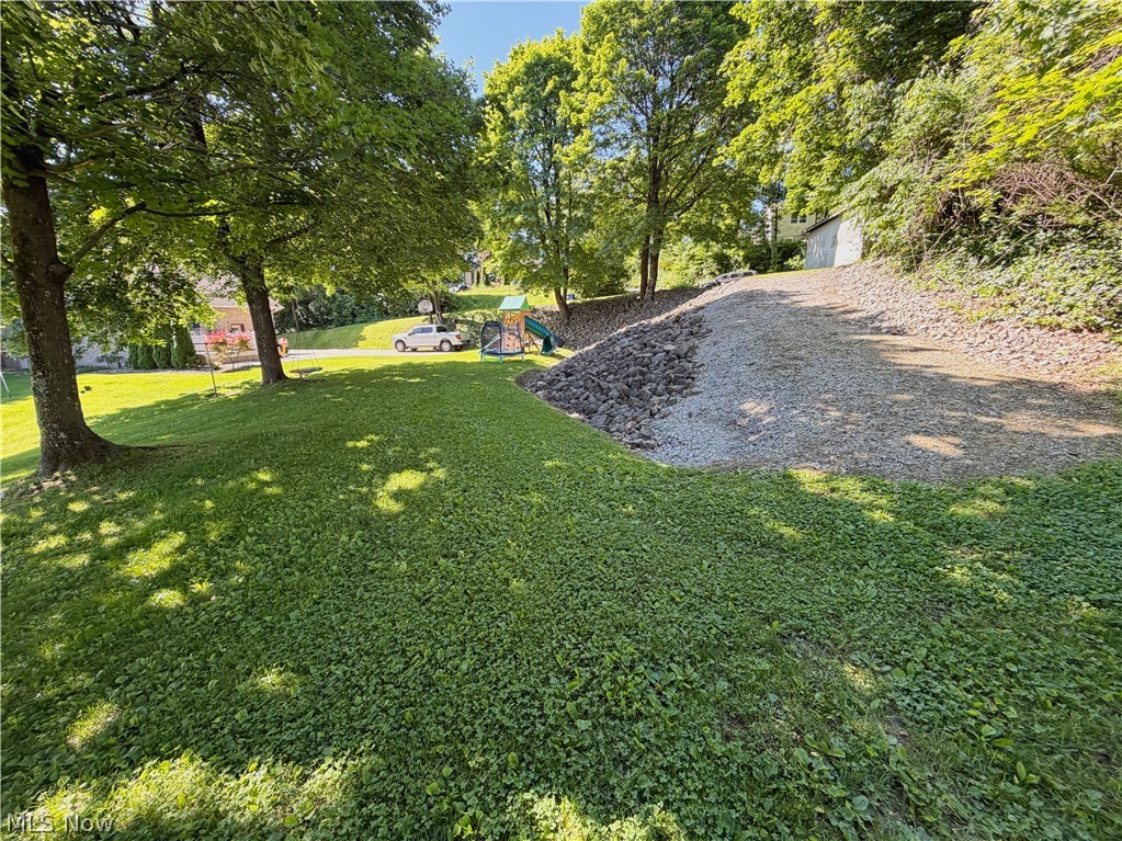 2029 Saint Clair Avenue East Liverpool OH 43920
