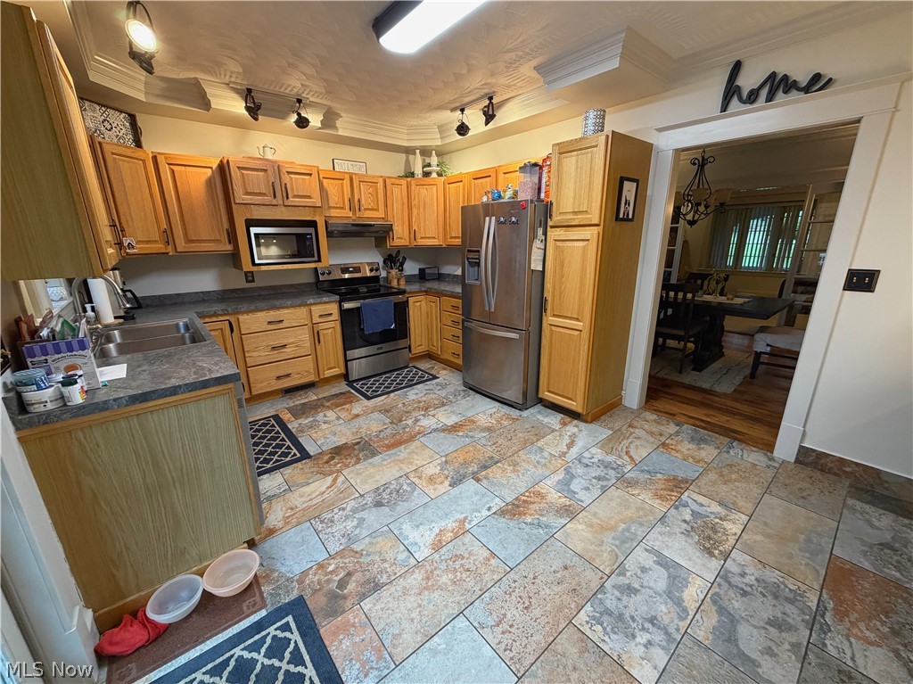 2029 Saint Clair Avenue East Liverpool OH 43920