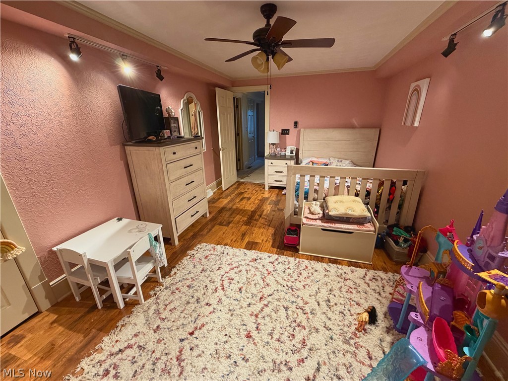 2029 Saint Clair Avenue East Liverpool OH 43920