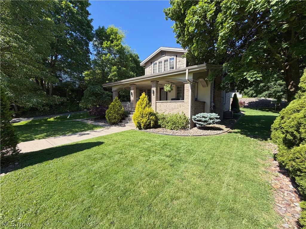 2029 Saint Clair Avenue East Liverpool OH 43920