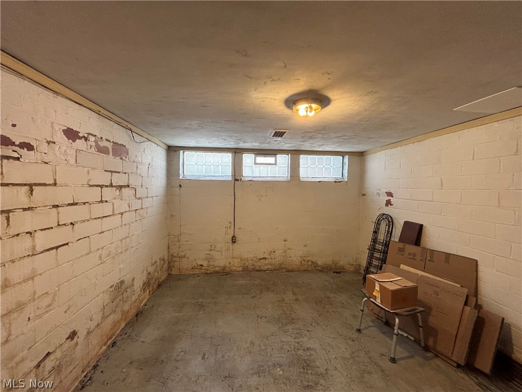 1109 S Belvoir Boulevard South Euclid OH 44121
