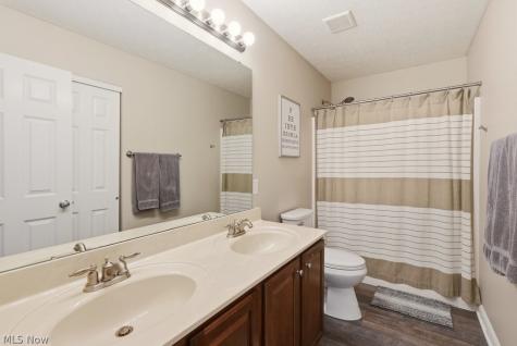 3063 Dunstone Avenue Akron OH 44312