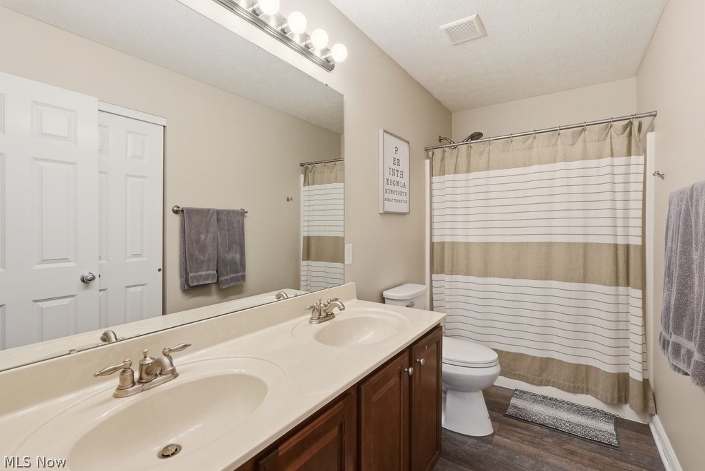3063 Dunstone Avenue Akron OH 44312