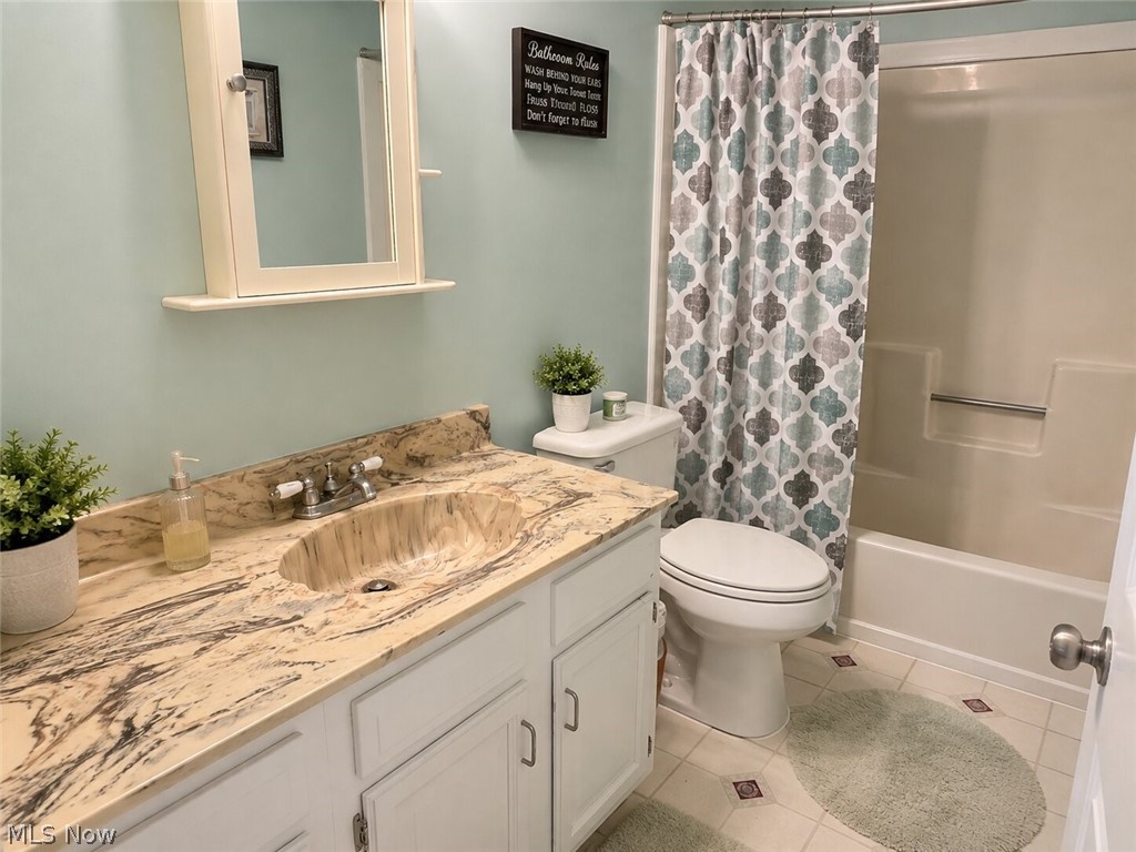 8727 Prancer Avenue NW North Canton OH 44720