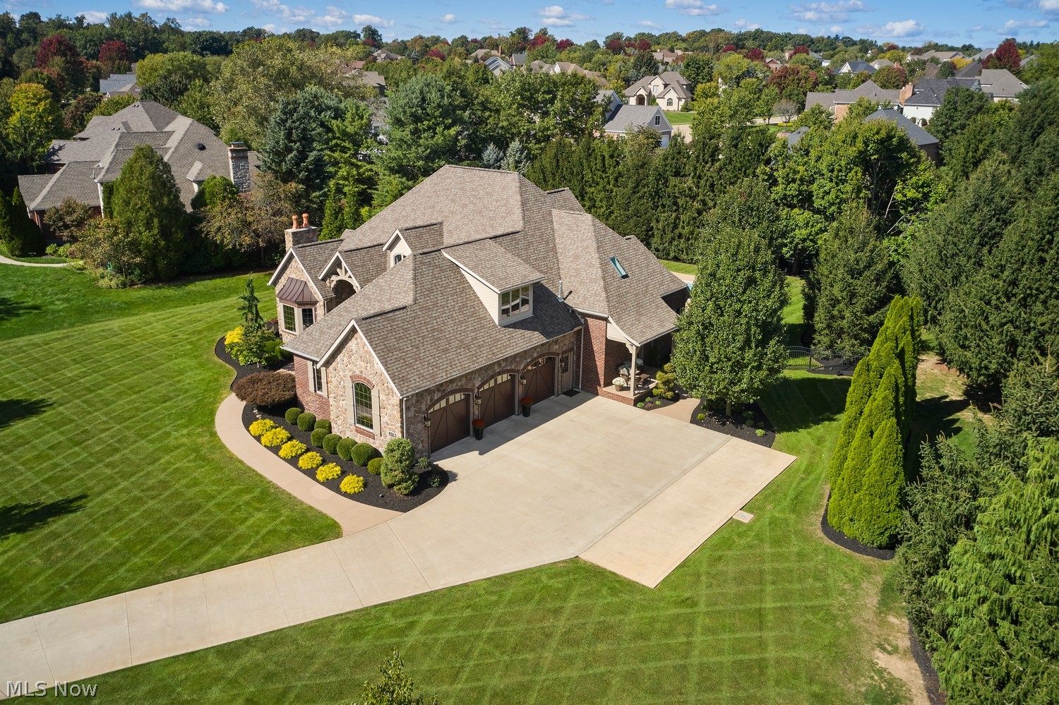 2419 Carrington Street NW North Canton OH 44720