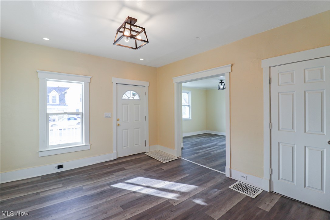 416 3rd Street NE Massillon OH 44646