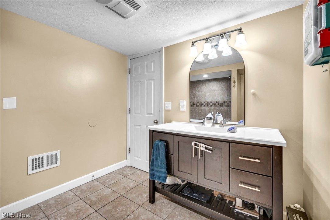 4705 State Route 303 Ravenna OH 44266