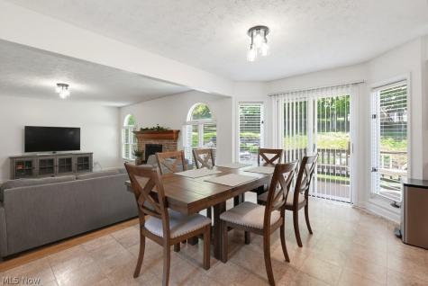 19332 Timber Creek Circle Strongsville OH 44136