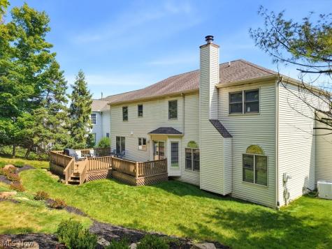 19332 Timber Creek Circle Strongsville OH 44136