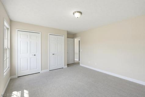 19332 Timber Creek Circle Strongsville OH 44136