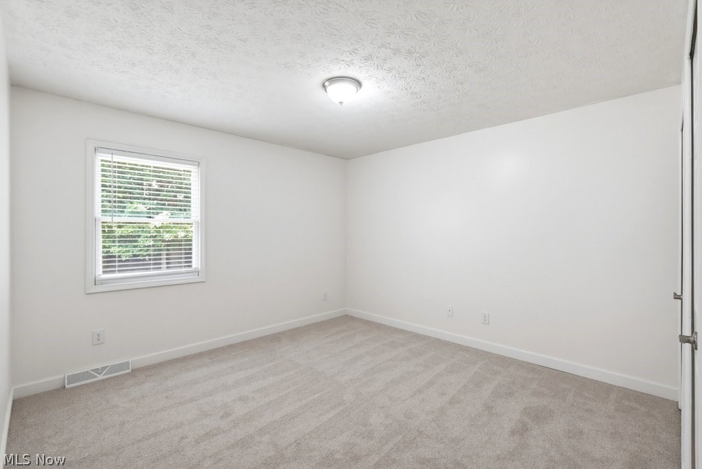 19332 Timber Creek Circle Strongsville OH 44136