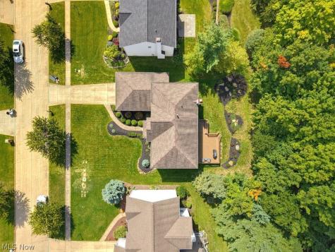19332 Timber Creek Circle Strongsville OH 44136