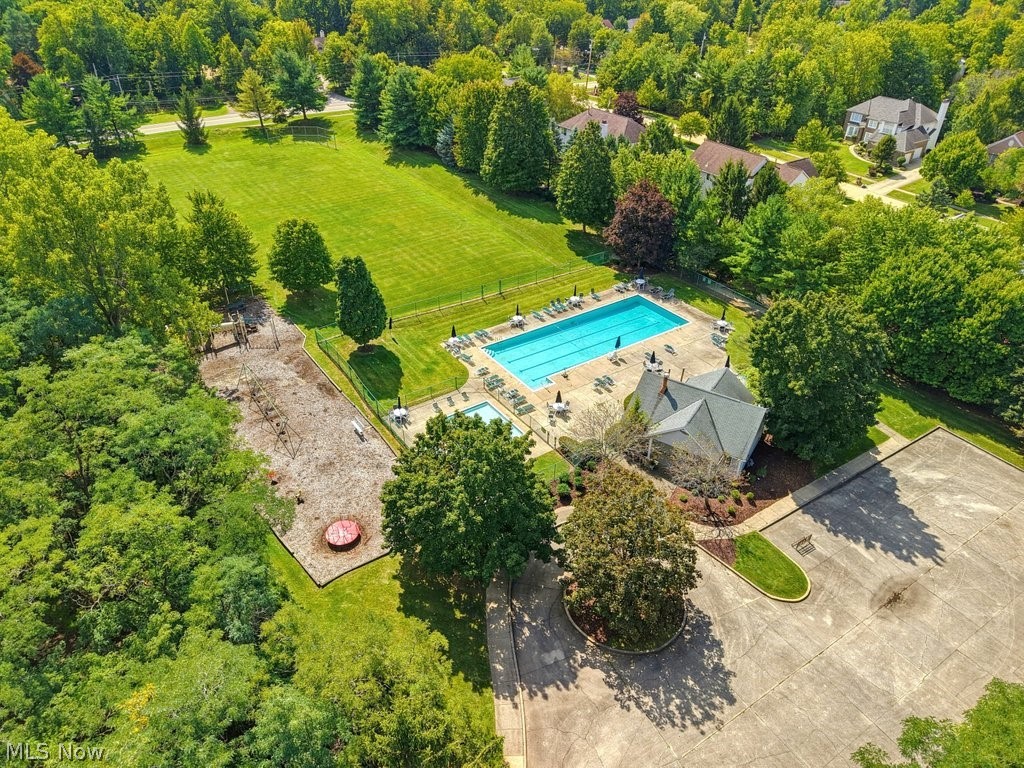 19332 Timber Creek Circle Strongsville OH 44136