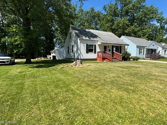2378 Linda Drive NW Warren OH 44485