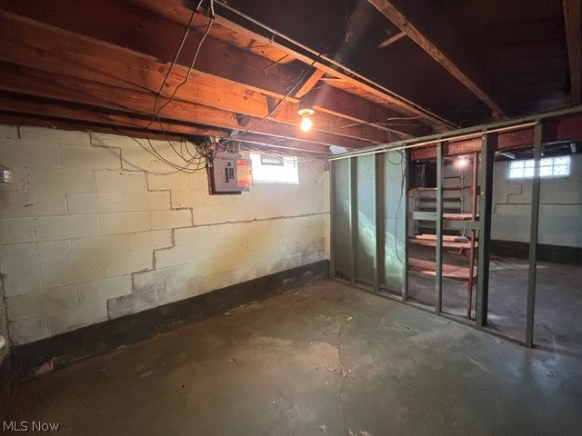 2378 Linda Drive NW Warren OH 44485