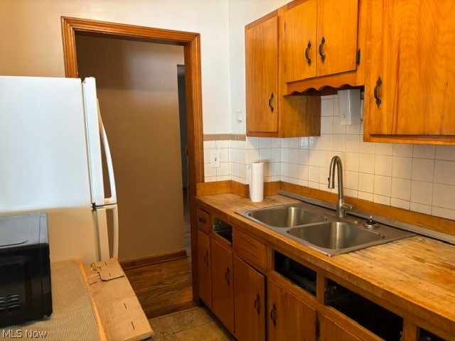 2378 Linda Drive NW Warren OH 44485