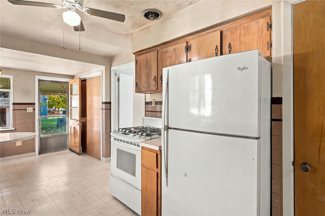 3859 W 17th Street Cleveland OH 44109