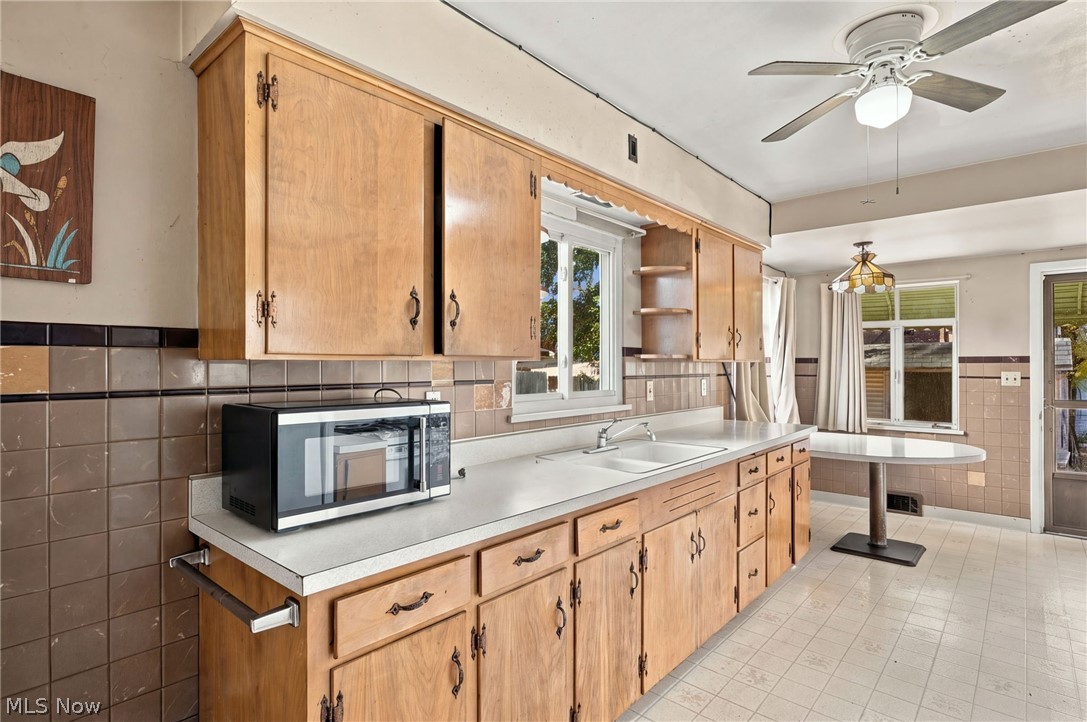 3859 W 17th Street Cleveland OH 44109