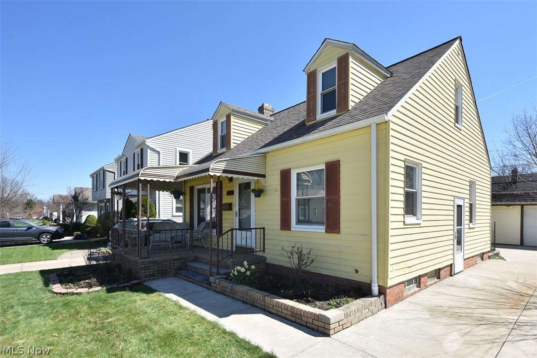 2929 Commonwealth Drive Parma OH 44134
