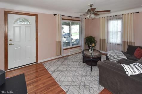 2929 Commonwealth Drive Parma OH 44134