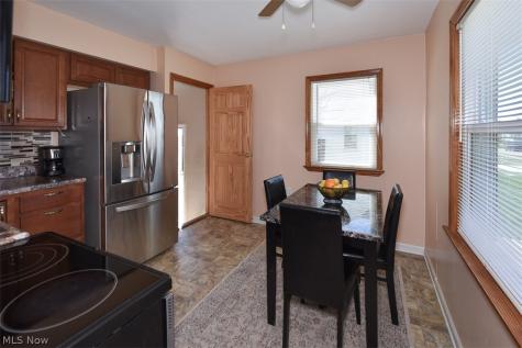 2929 Commonwealth Drive Parma OH 44134