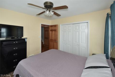 2929 Commonwealth Drive Parma OH 44134