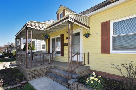2929 Commonwealth Drive Parma OH 44134