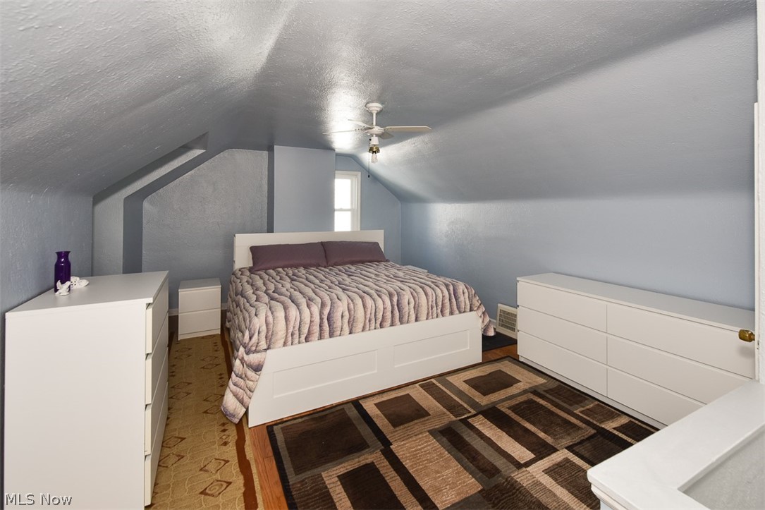 2929 Commonwealth Drive Parma OH 44134