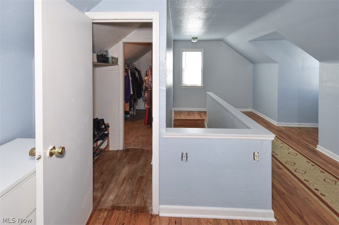 2929 Commonwealth Drive Parma OH 44134